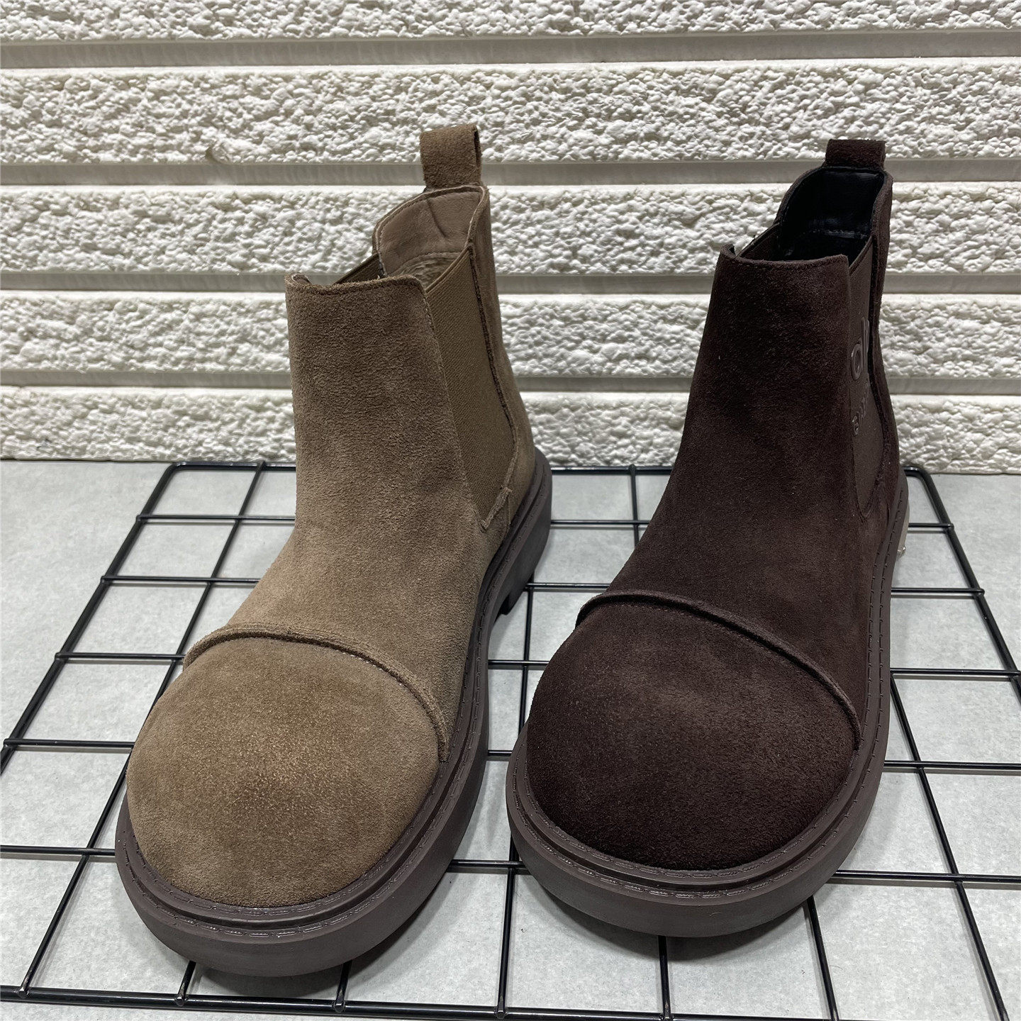 断码处理真皮套筒切尔西靴马丁靴女冬季加绒英伦风百搭舒适短靴潮