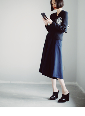 The That This | 欧洲醋酸纤维 | 独立设计藏蓝色阔腿裤 |may yon