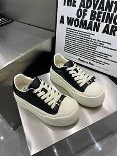 乐萱～好看！实体店同售炸街款小白鞋2026春新款时尚休闲舒适女鞋