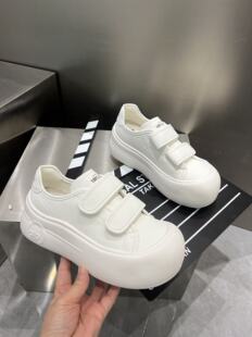 乐萱～好看！实体店同售炸街款小白鞋2026春新款时尚休闲舒适女鞋