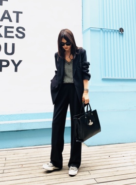 一眼万年 强推 暗黑系百搭气质黑色西装外套春秋