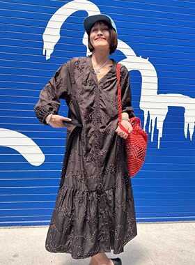 FreshMany烟熏乌木时髦法式浮雕提花连衣裙老钱风高级感慵懒长裙