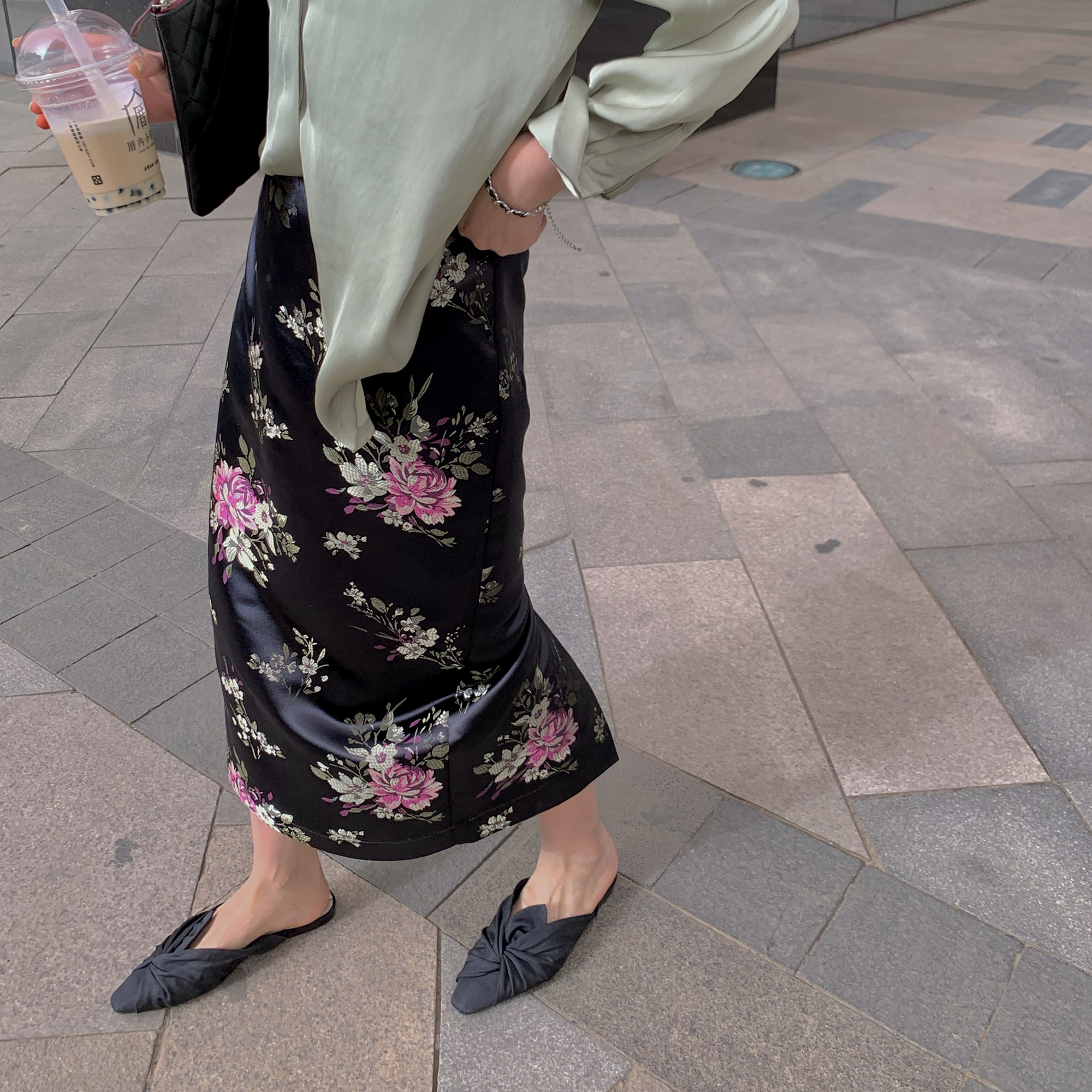 怒推日本立体刺绣提花显瘦中长裙