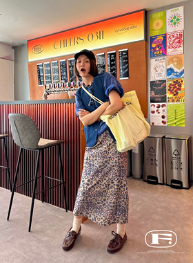 “少女工装”甜而不腻美式复古豹纹牛仔弹力半裙 趣味波谱直筒裙