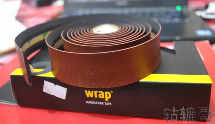 Poignées de vélo - Ref 2343892 Image 1