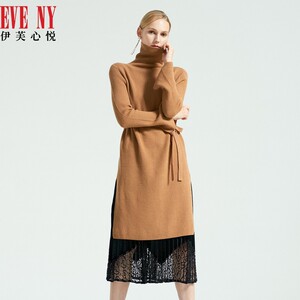 EVENY伊芙心悦春夏时尚高领长袖系带收腰羊毛针织连衣裙