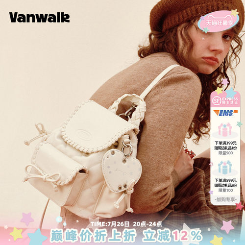 VANWALK/出走小众波点女生双肩包