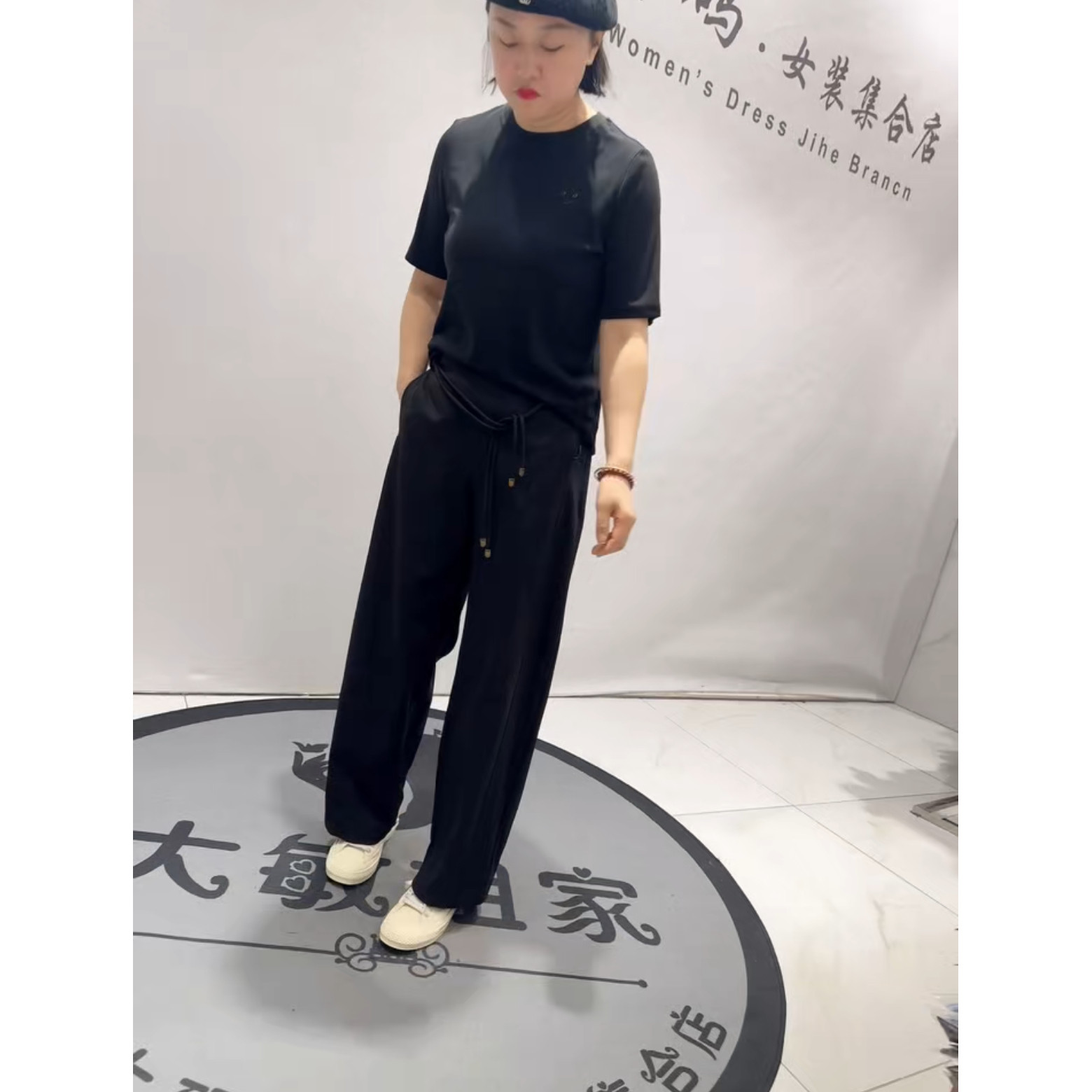 6185芮娜依莲2026春新款加肥加大码女装通勤减龄立体剪裁弯刀裤子,女装/女士精品,大码内搭,淘宝优惠券,粉丝福利购,淘宝优惠卷