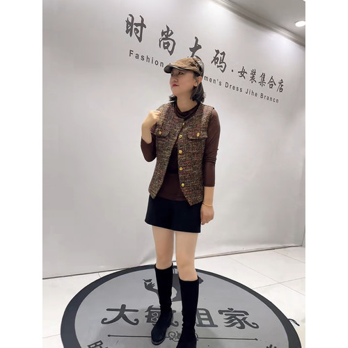 女权贵族6556初冬新款加肥加大码女装胖妹妹显瘦减龄小香风马夹