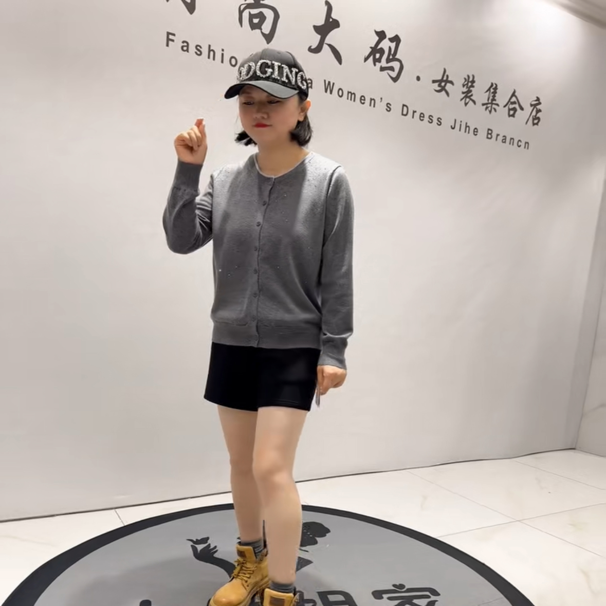 1221女权贵族2026春新款加肥加大码女装减龄洋气百搭针织开衫毛衫