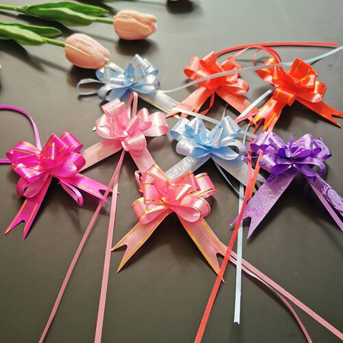 圣诞礼品礼盒包装手拉花彩带抽花