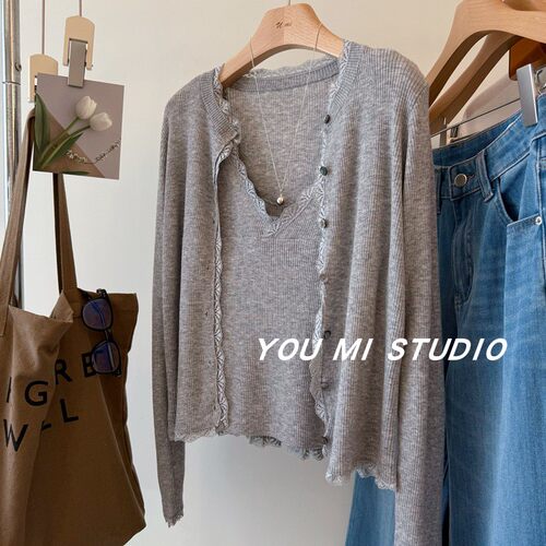 韩国V领蕾丝吊带针织开衫两件套