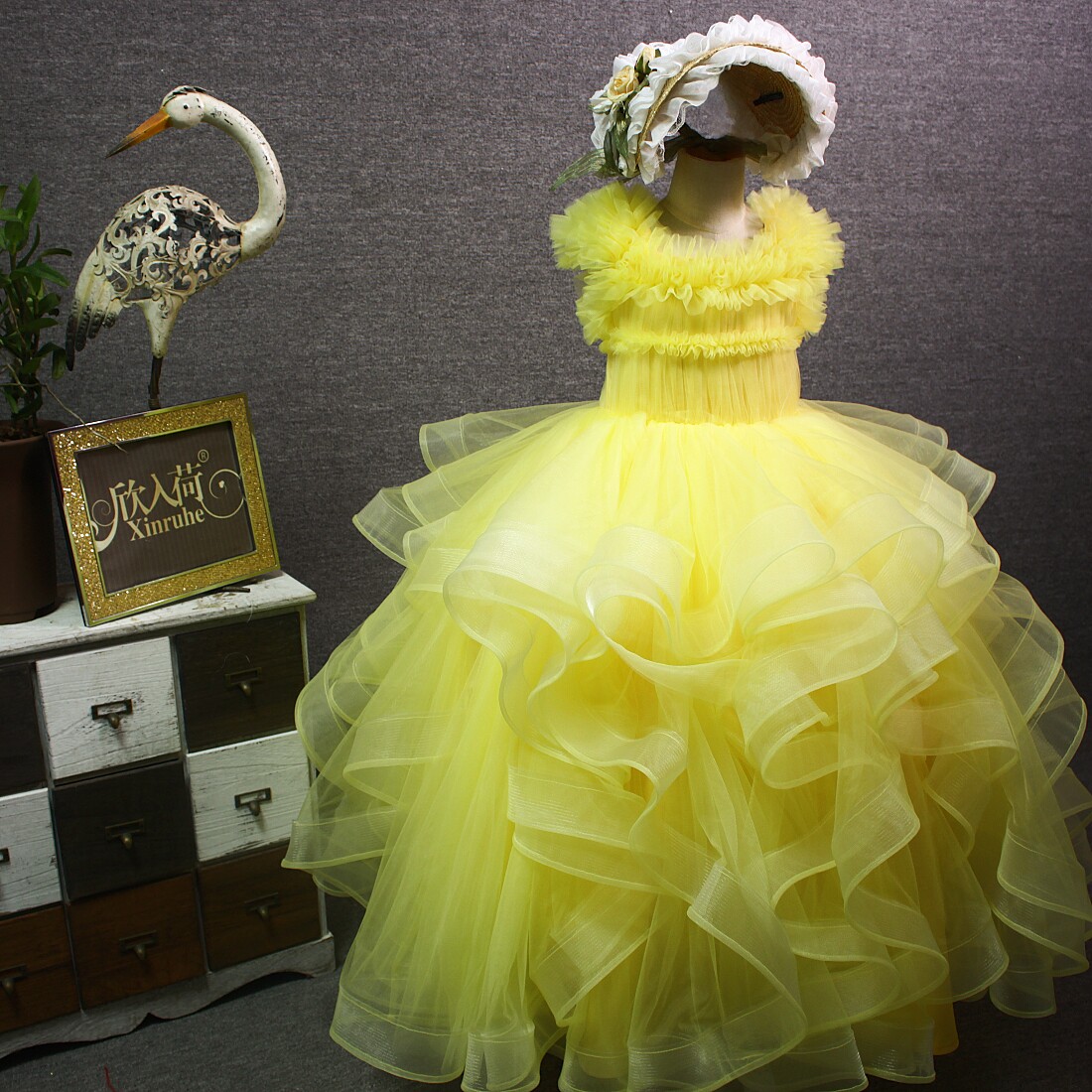 女童黄色长款礼服公主风