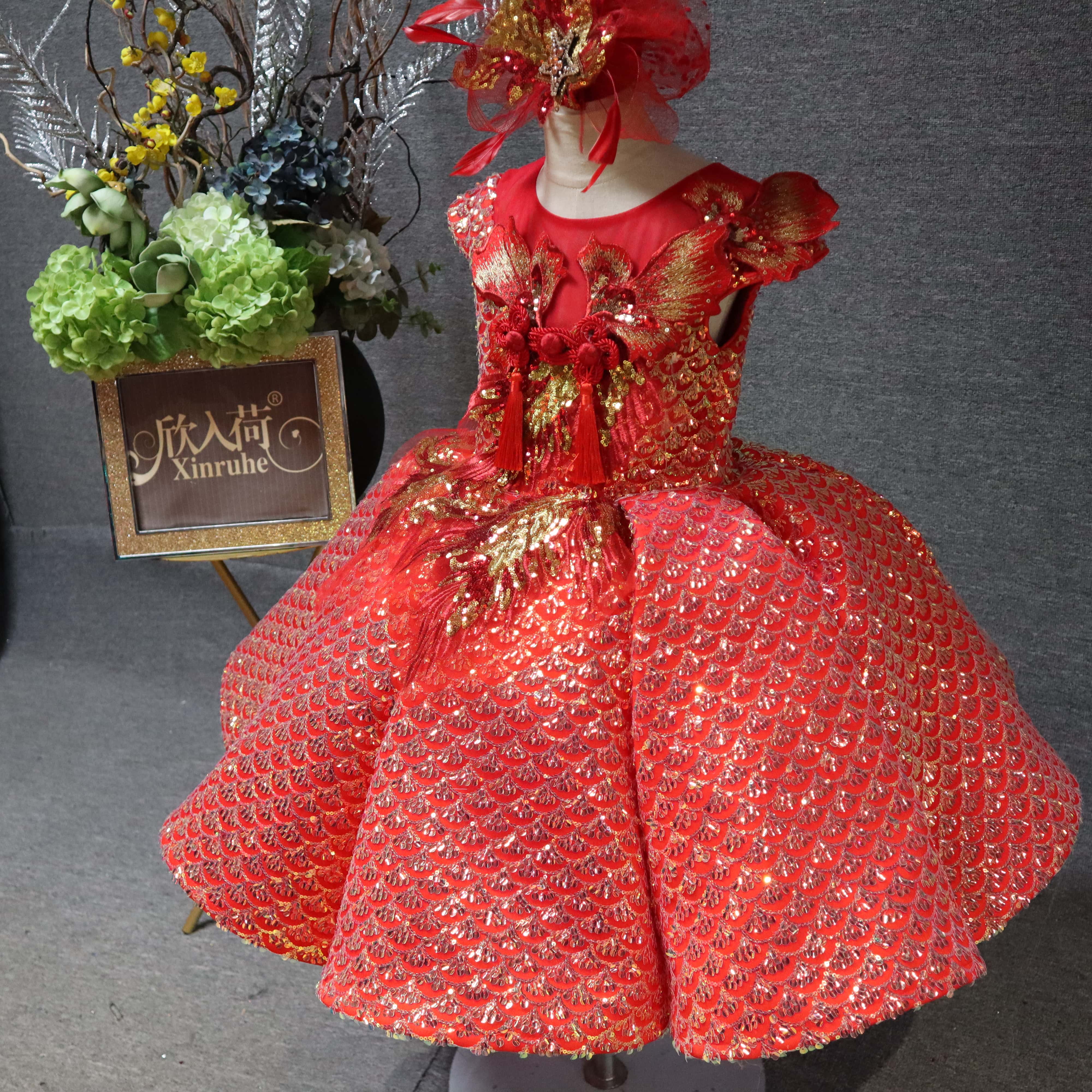 欣入荷红色中式儿童礼服