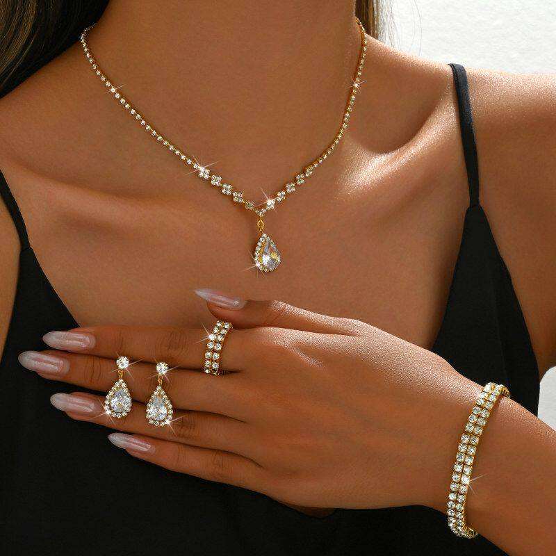 厂家货源批发 爆款水晶锆石项链耳钉手链戒指四件套百搭套装首饰