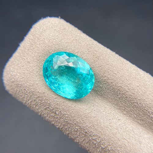 3.5克拉天然帕拉伊巴霓虹蓝碧玺
