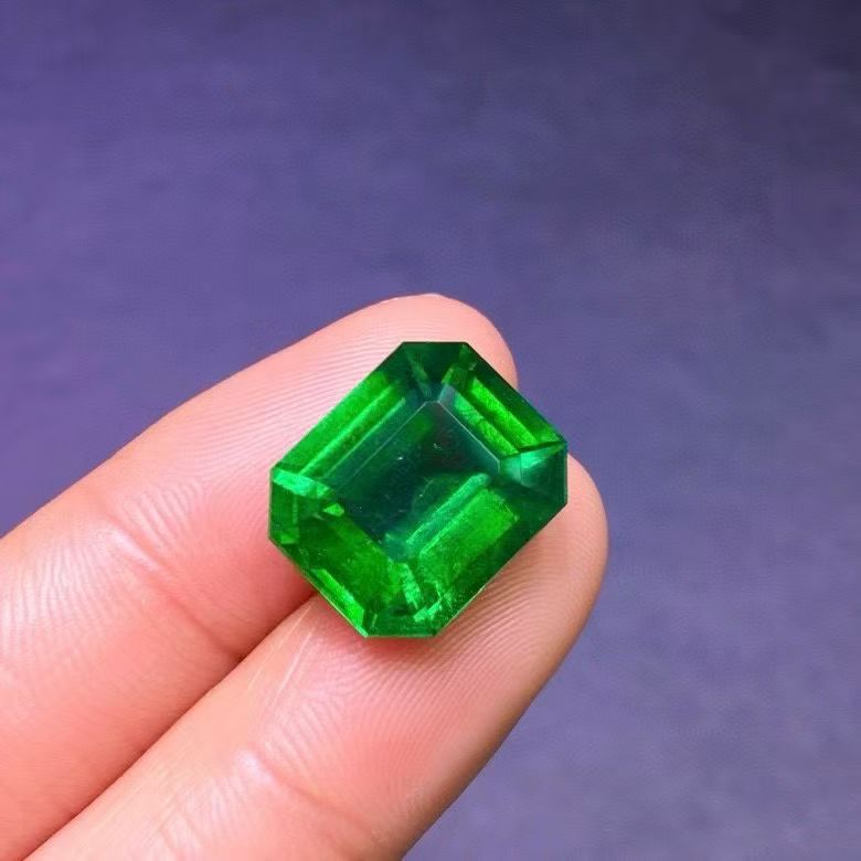 11克拉天然祖母绿戒面GRS证书