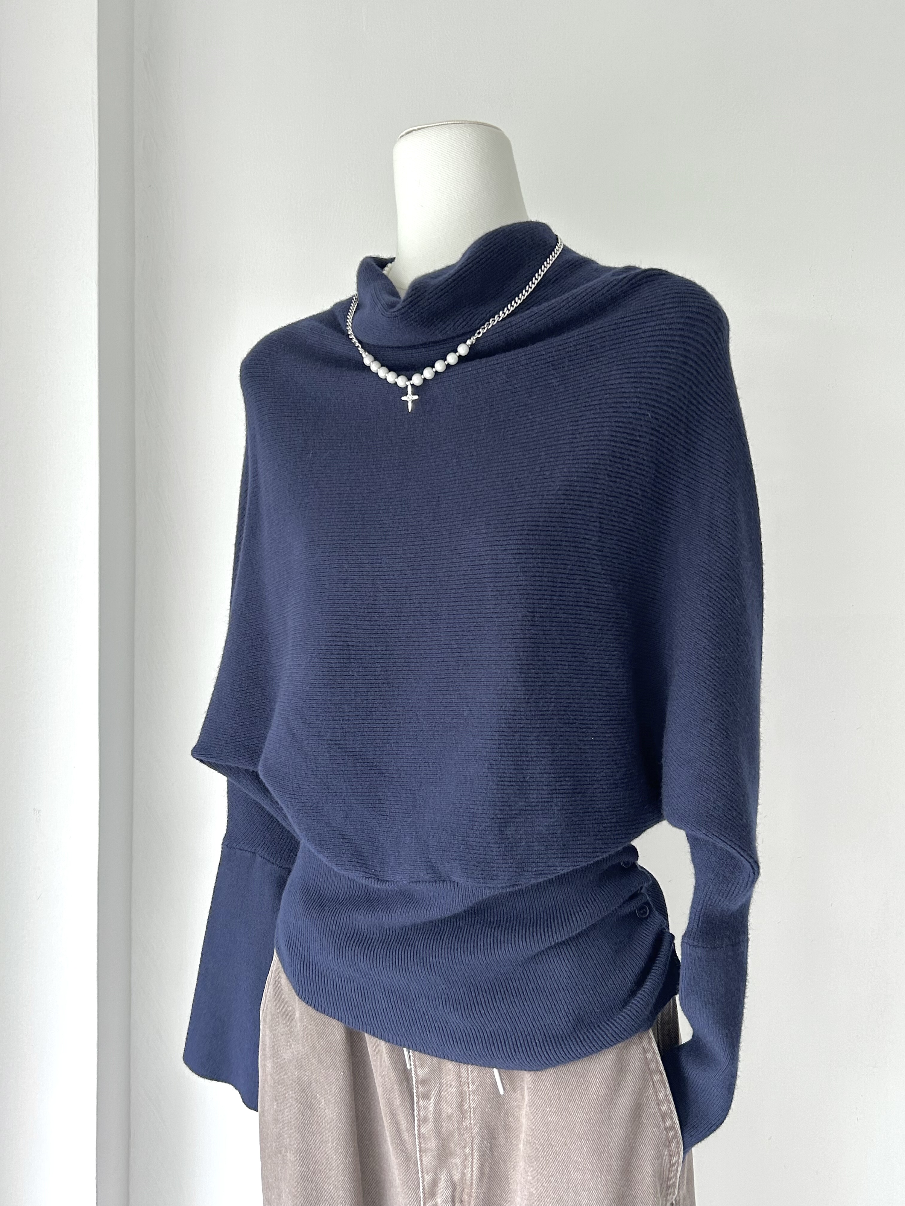 捡漏！清冷显瘦半高领堆叠感针织上衣女秋冬季叠穿宽松毛衣打底衫