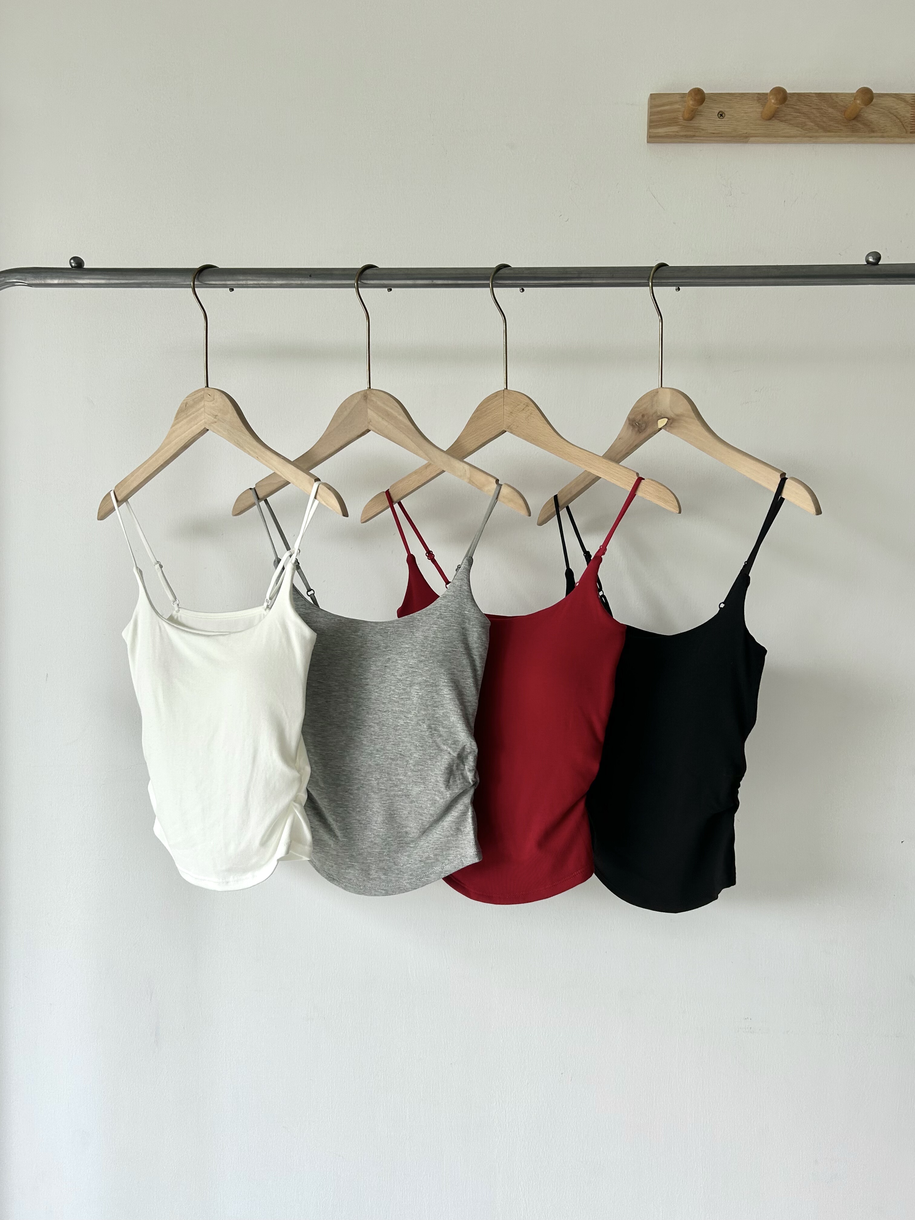 保暖！秋冬磨毛打底吊带背心内搭外穿美背带胸垫褶皱设计修身显瘦