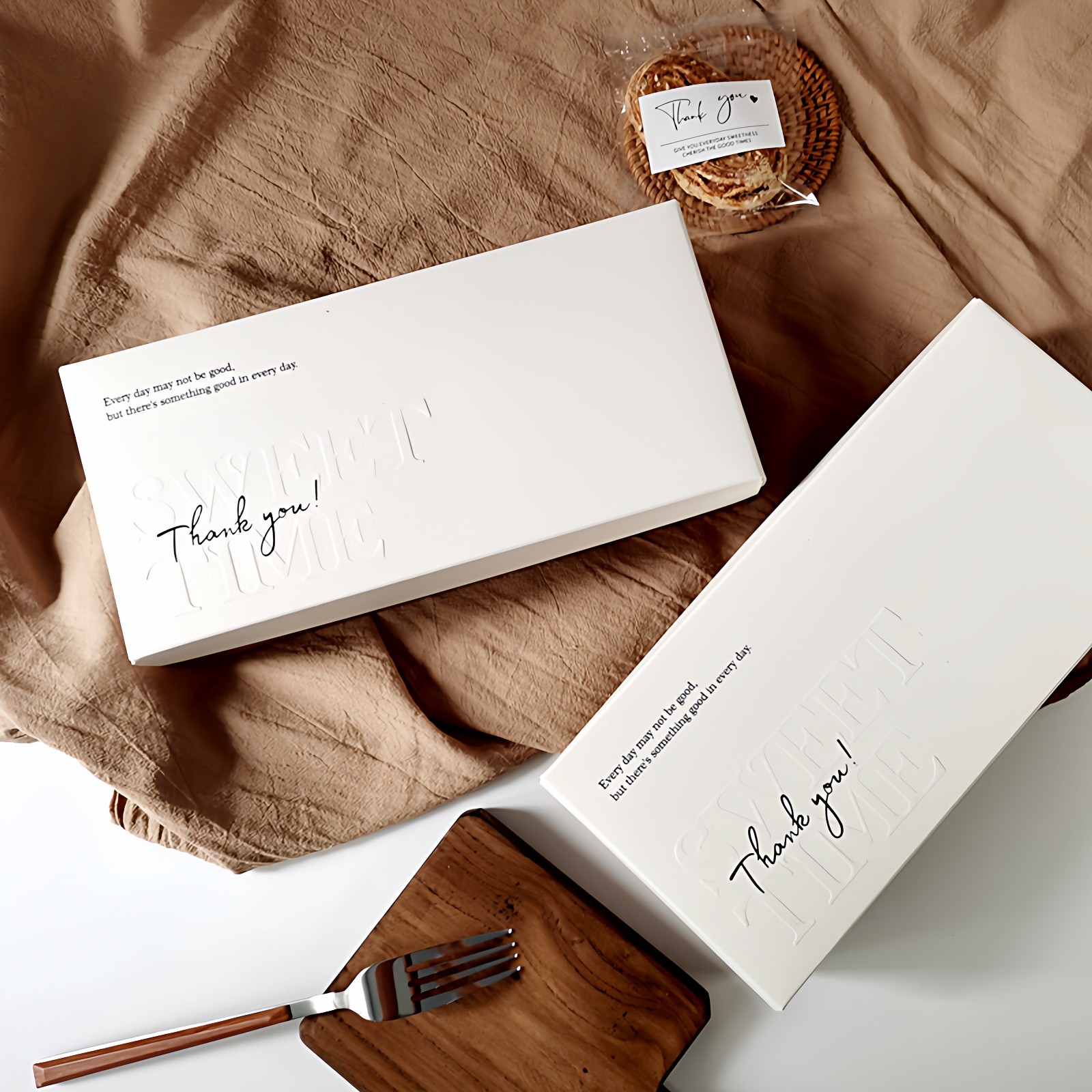 白色饼干雪花酥包装盒礼盒马卡龙玛德琳曲奇凤梨酥达克瓦兹空盒子