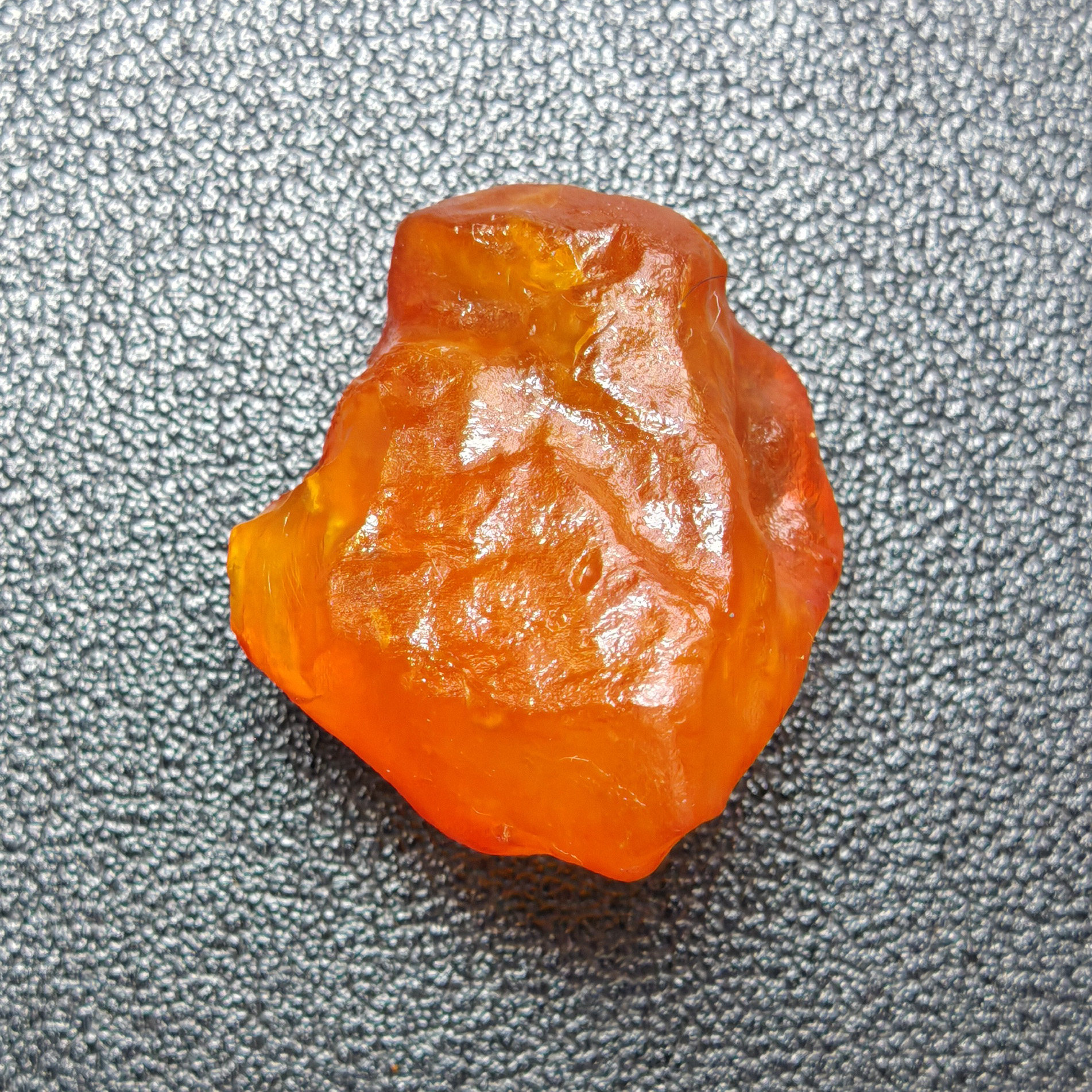 天然琥珀蜜蜡原石波罗的海金绞蜜半珀半蜜珠子墩子料随型吊坠水滴