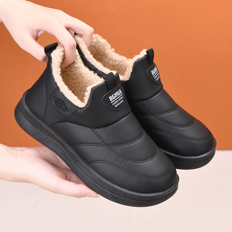 冬季老北京棉鞋女皮面加绒保暖妈妈鞋短靴加厚防滑雪地靴厚底防寒