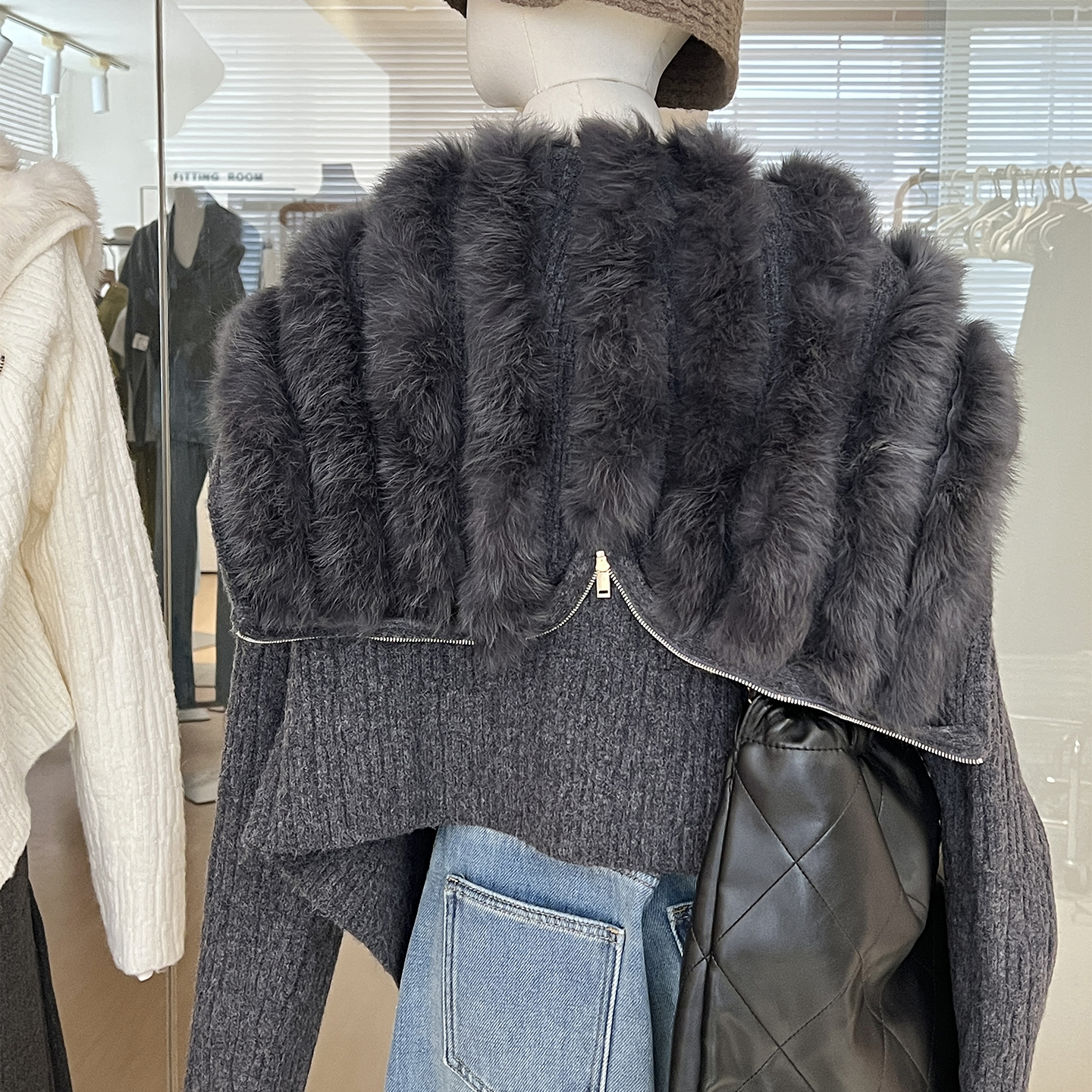 毛绒绒兔毛连帽针织开衫短款拉链