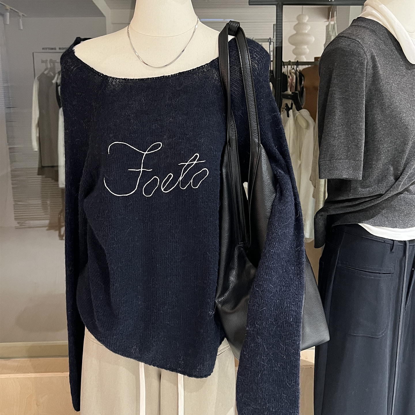 字母刺绣针织衫羊毛马海毛后系带