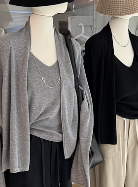 老钱风针织开衫女秋新款外披长袖宽松法式气质简约高级感披肩外套