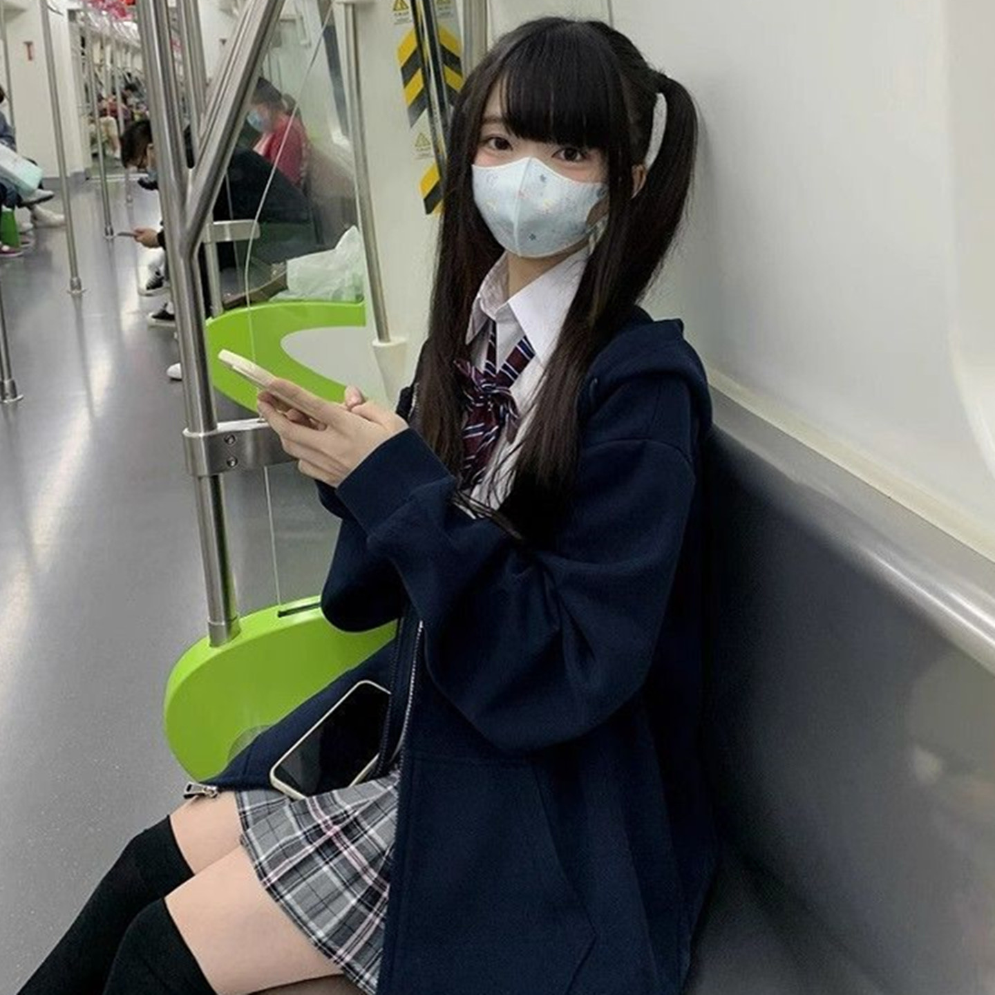 秋冬季宽松连帽卫衣女初高中学生