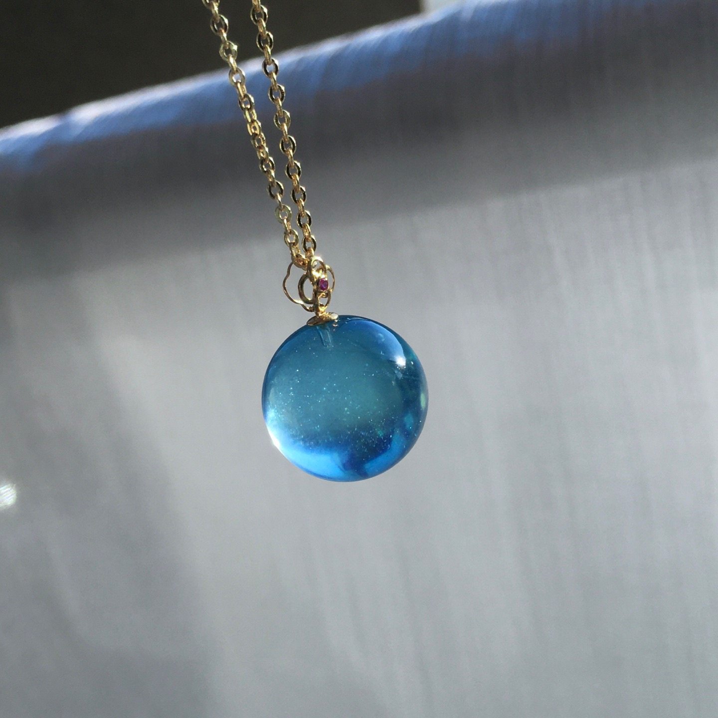 天然海蓝宝单珠吊坠 晶体通透 扣头18K金镶嵌 直径14.5毫米6.35克