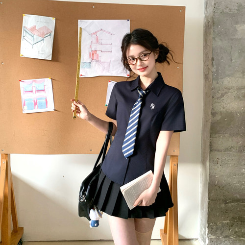 JK学院风藏青短袖收腰衬衫女