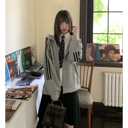 宽松舒适学院风灰色拉链连帽卫衣