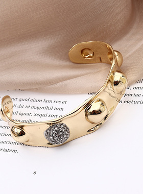 厂家批发欧美鬼才街头开口几何变异手镯 时尚简约气质女式个性手