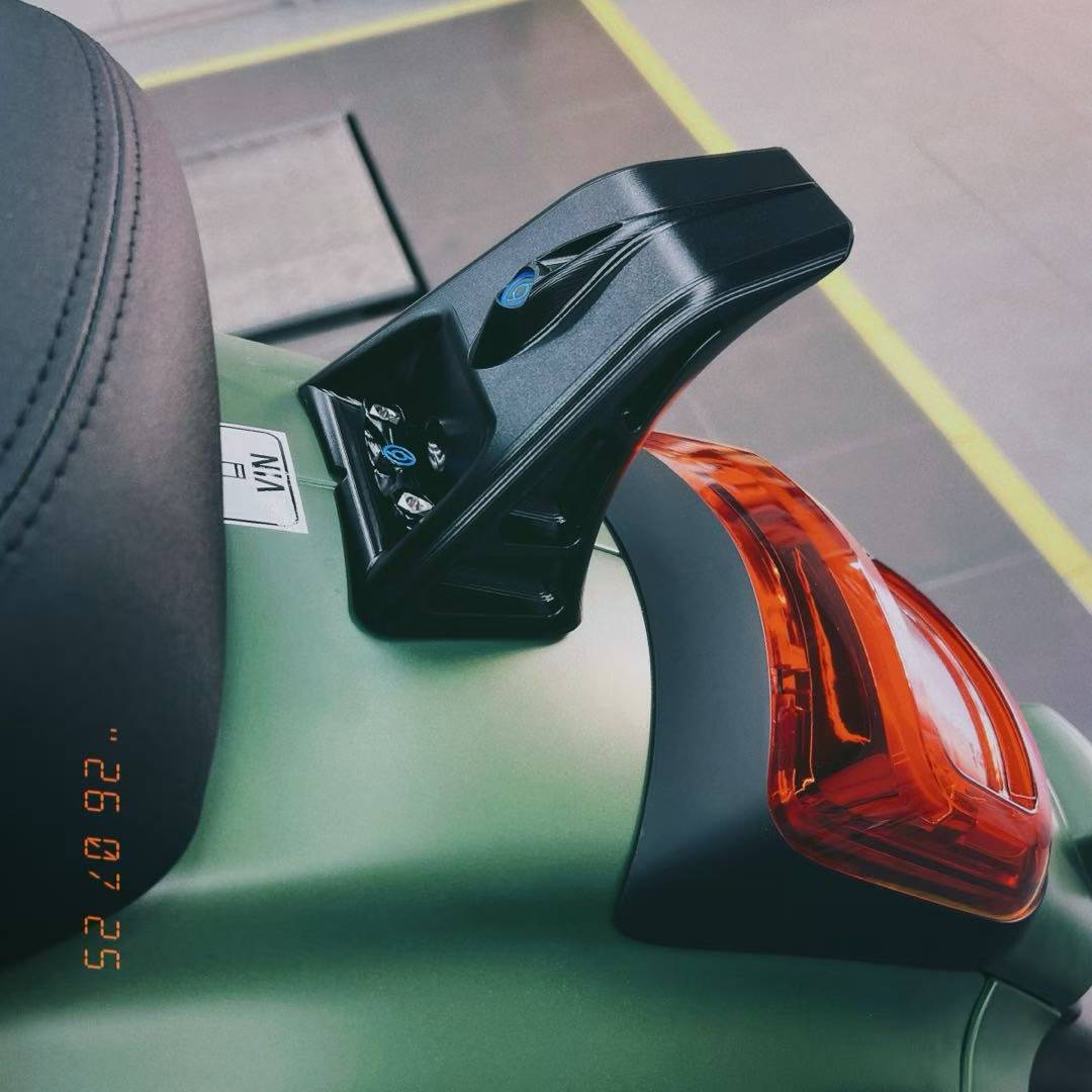 Vespa改装 GTS GTV 春天冲刺 150 180 台湾101二代电子尾翼 正品
