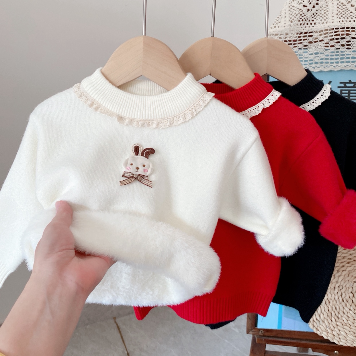 女童一体绒毛衣儿童打底衫秋冬季加绒加厚新款宝宝内搭软糯婴儿装