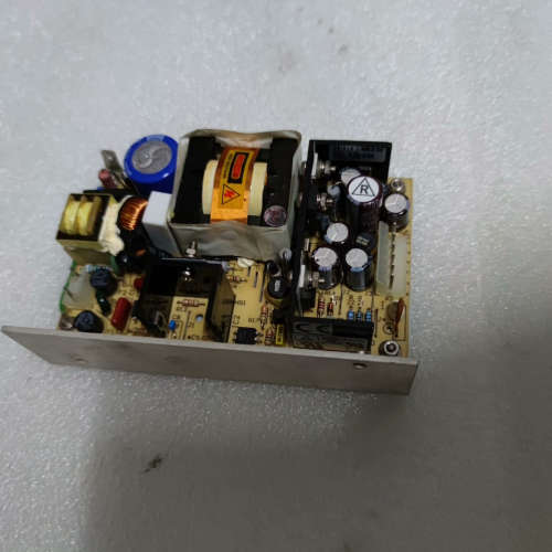 全新原装拆机电源模块PM40-32AL  成色如图 测试好