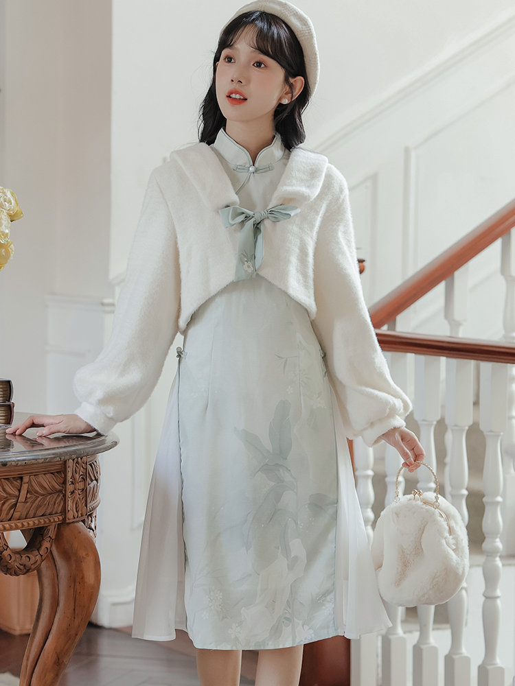 Retro trench coat, cheongsam, set, elegant advanced dress, demi-season jacket, long sleeve, high-quality style Retro trench coat, cheongsam, set, elegant advanced dress, demi-season jacket, long sleeve, high-quality style