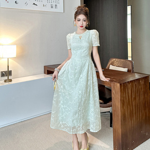 优雅漂亮梨型身材遮肉胖mm连衣裙温柔风减龄收腰绣花a字长裙女装