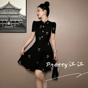 欧洲站工装刺绣赫本风黑色连衣裙夏日穿搭小个子收腰显瘦小黑裙女