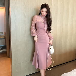温柔风优雅拼接蕾丝连衣裙女秋冬气质修身显瘦减龄荷叶边鱼尾裙子