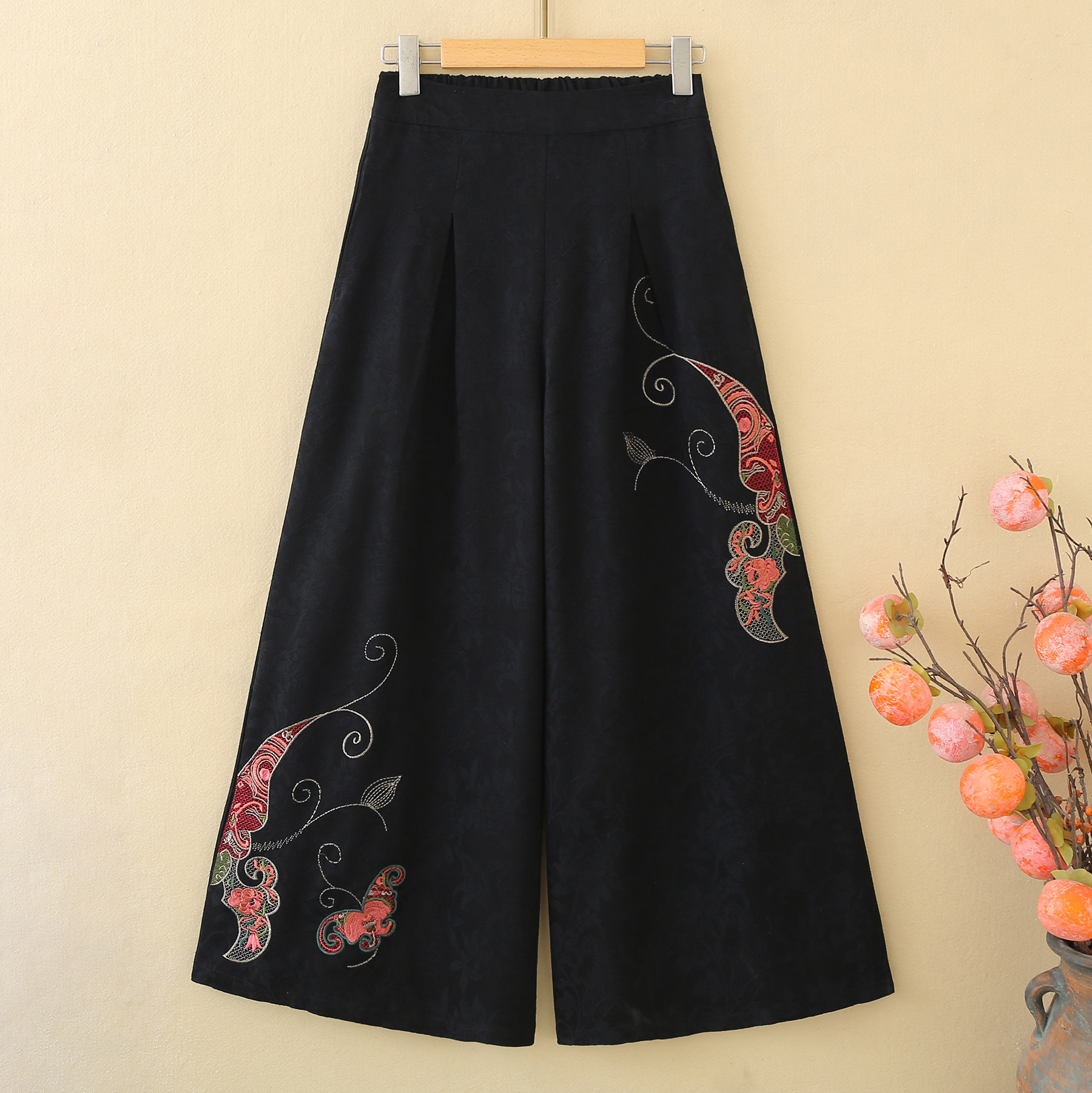 中国风刺绣民族风阔腿裤女2026春秋新款提花妈妈装高腰休闲长裤子