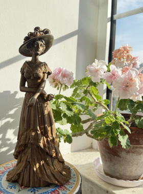 欧式复古铸铁公主雕塑花园摆件 室内户外阳台庭院民宿园艺杂货