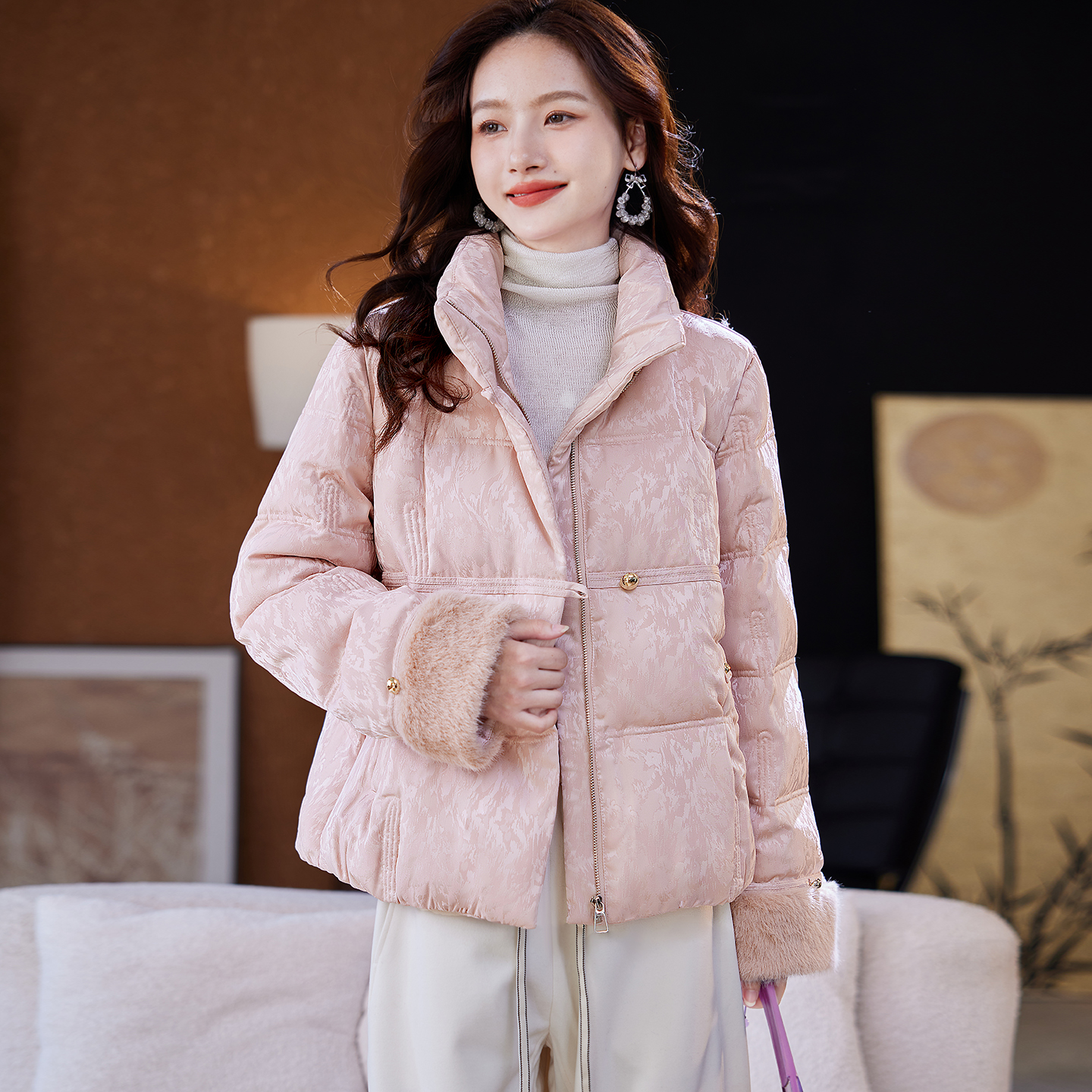 宝诗黎立领提花鸭绒羽绒服