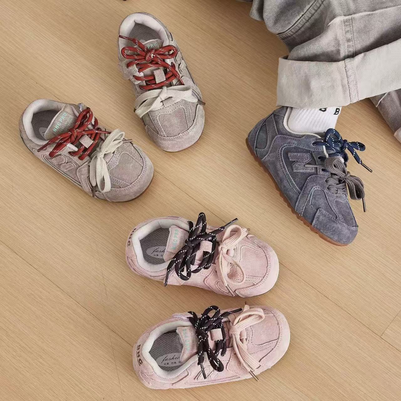 儿童韩版德训鞋2025年秋季男童鞋新款女童运动鞋魔术贴学生休闲鞋