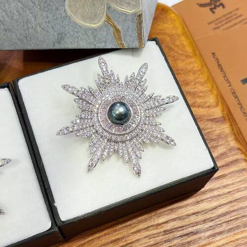 高档新款西装胸针饰品时尚毛衣