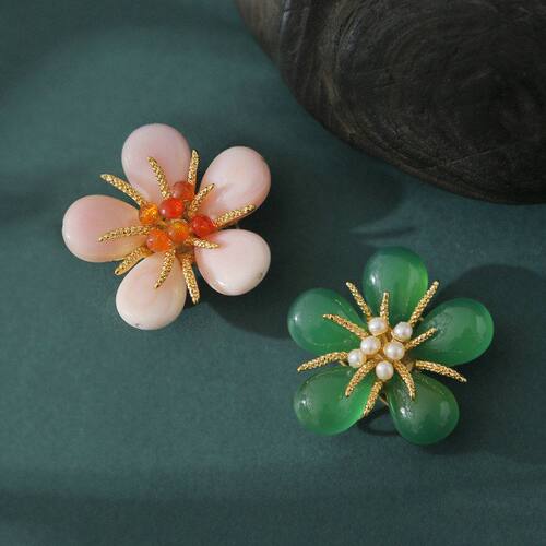 胸花吊装西装太阳花清新玛瑙大衣