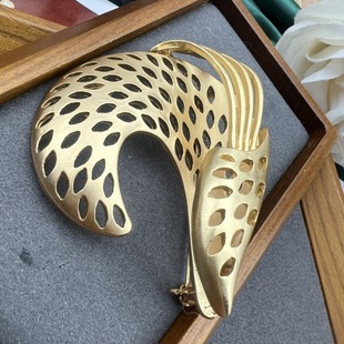 真金电镀素金胸针 清仓特价 中古Vintage复古百搭立体几何造型