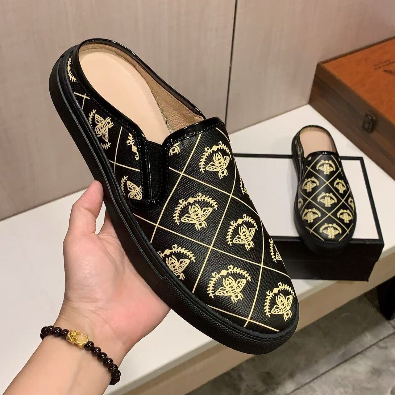 软底小蜜蜂黑色一脚蹬懒人鞋潮