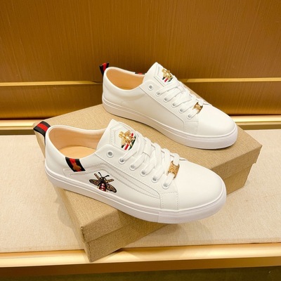 印花潮鞋真皮透气板鞋男士潮鞋